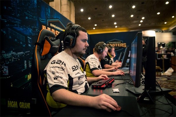 投射和内线 投射和内线