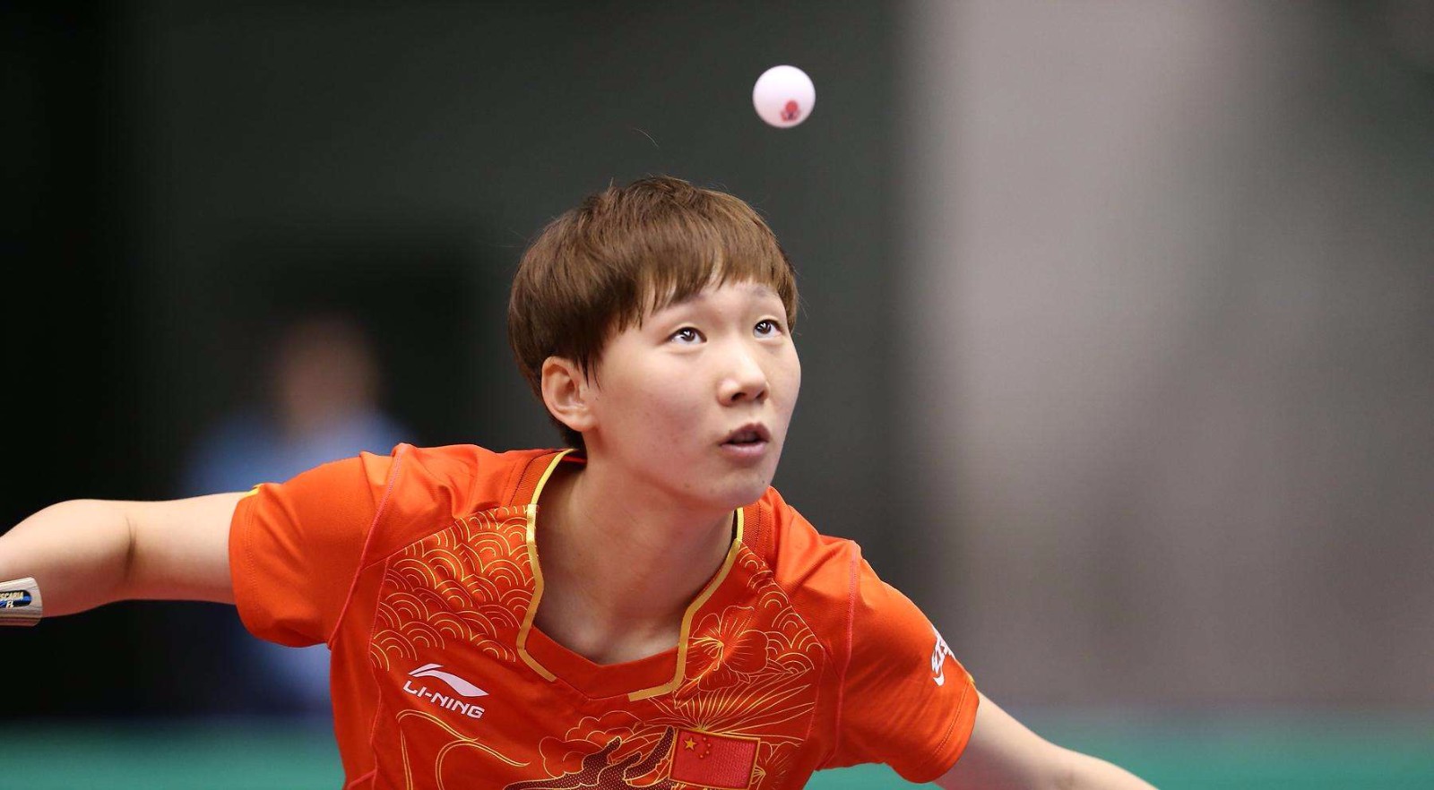 也彰显了他 也彰显了他