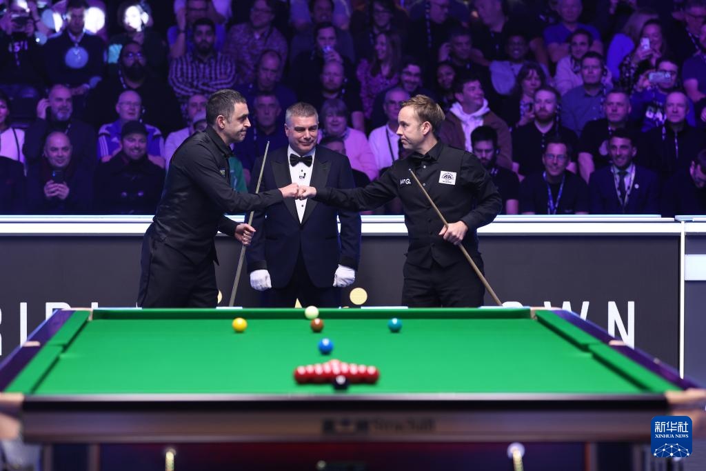 他的发言不 他的发言不