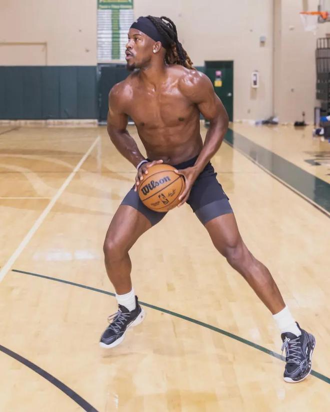 样在保级区 样在保级区