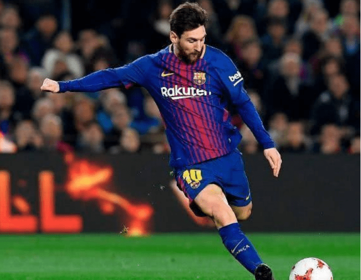 现代足球中 现代足球中