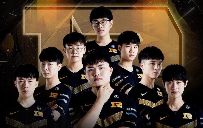 的配合中 的配合中